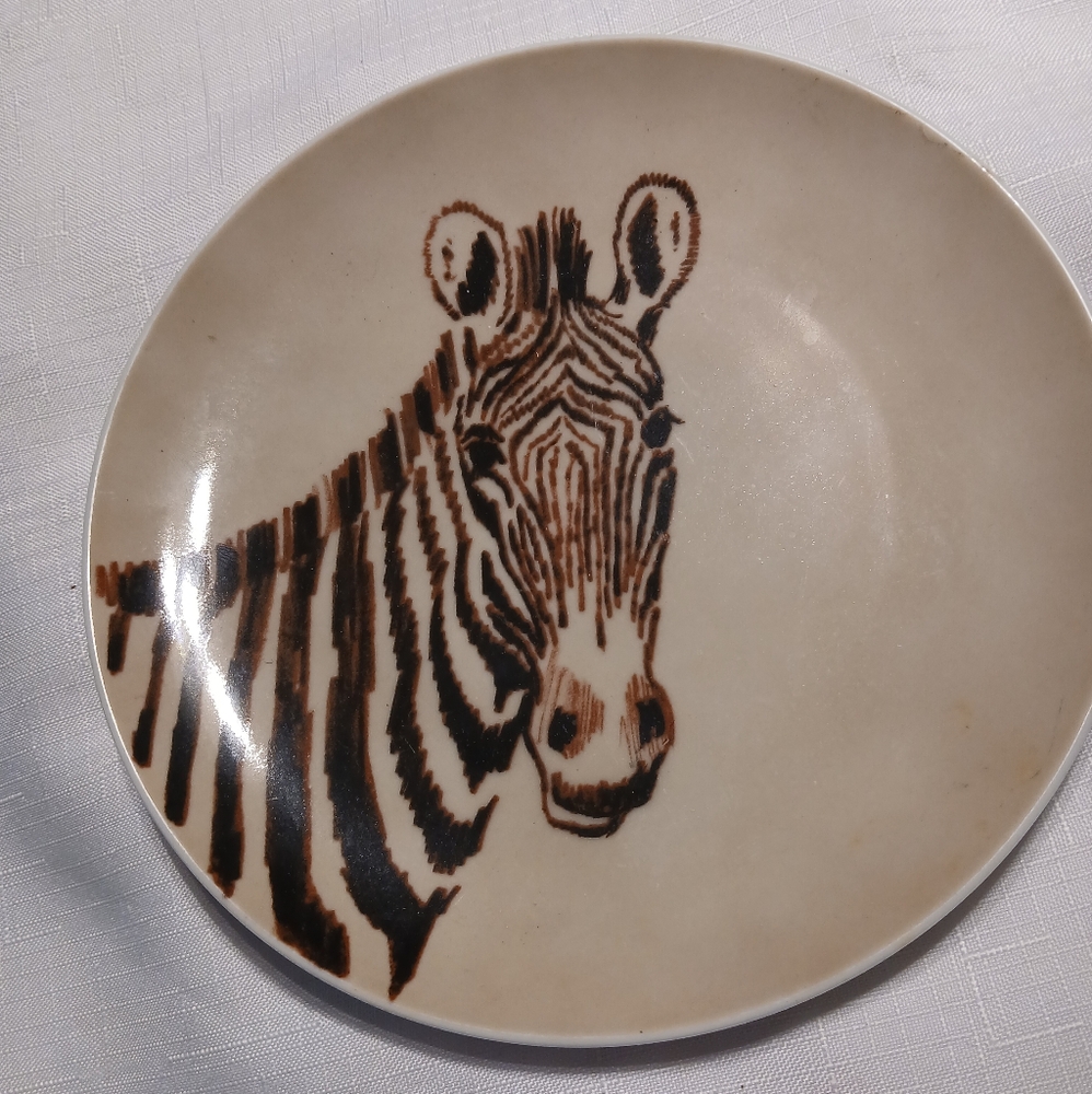 Fitz and Floyd 1976 Zebra Wild Kingdom Decorative Plate